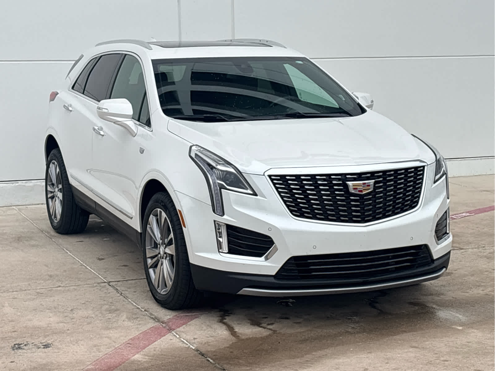 2025 Cadillac XT5 Premium Luxury photo 3