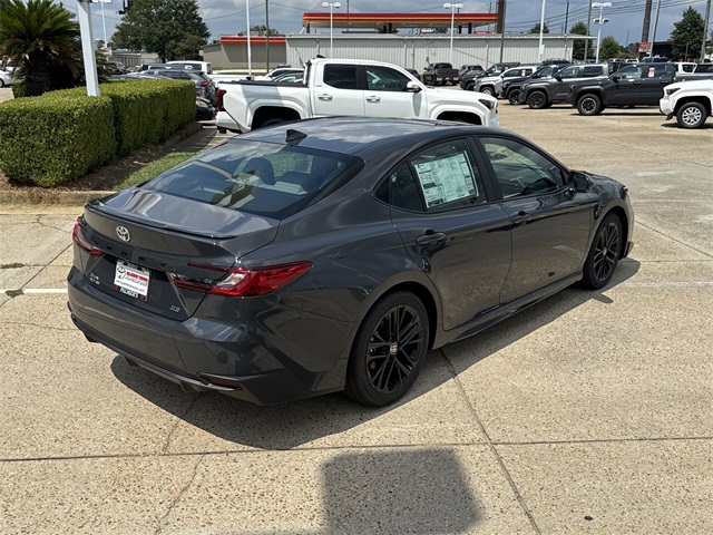 2025 Toyota Camry SE photo 2