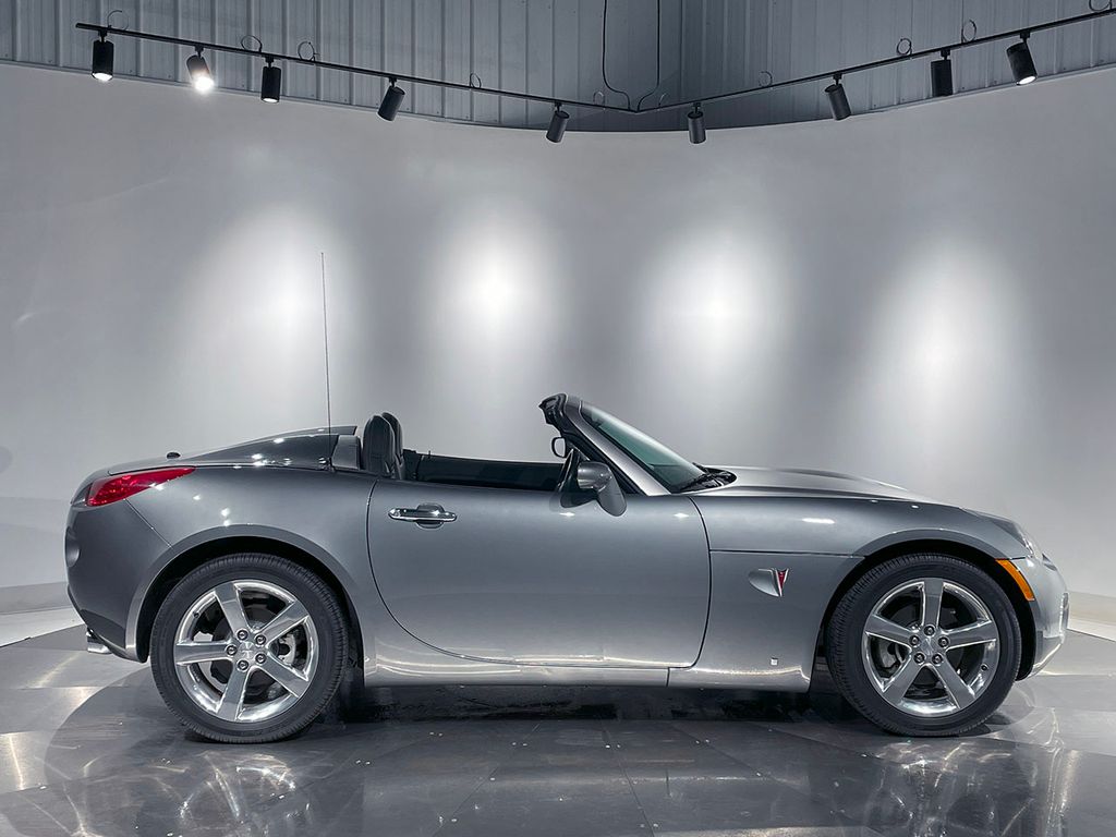 2007 Pontiac Solstice Base photo 4