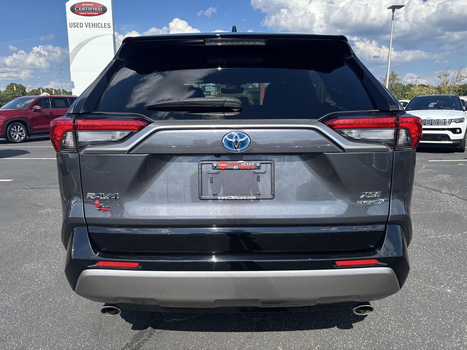 2023 Toyota RAV4 Hybrid XSE photo 5