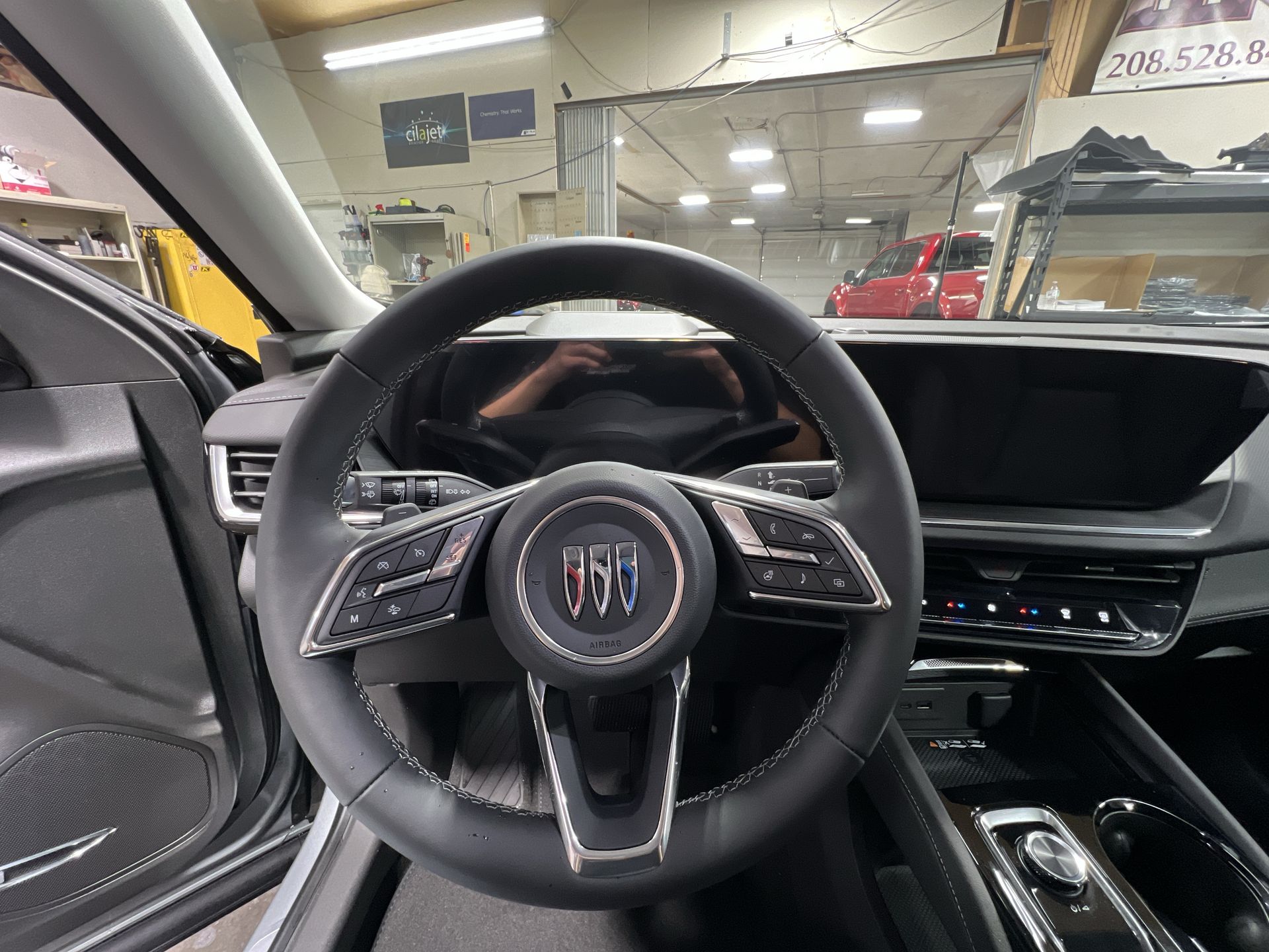 2025 Buick Envision Preferred photo 10
