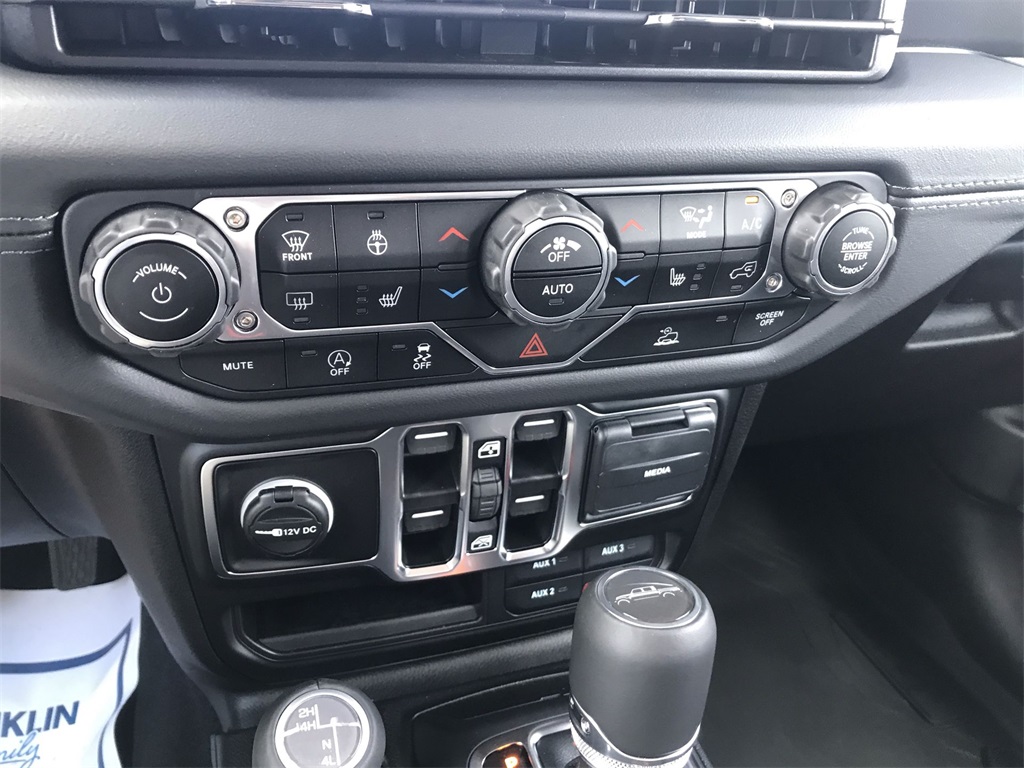 2025 Jeep Gladiator Sport photo 18