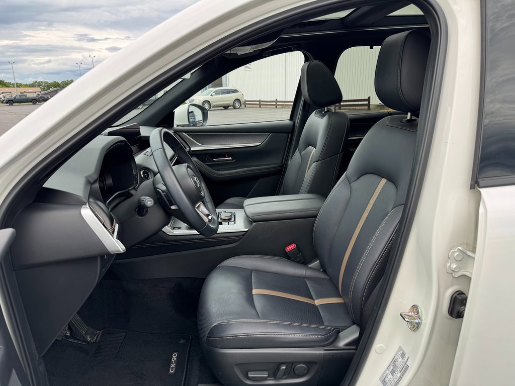 2024 Mazda CX-90 Premium Plus photo 9