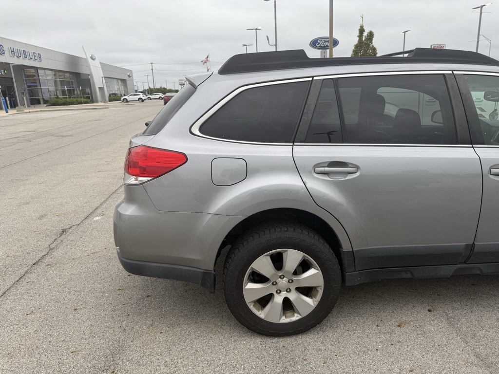 2010 Subaru Outback 3.6R photo 10