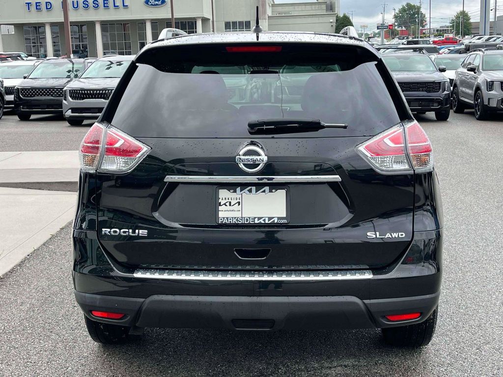 2016 Nissan Rogue SL photo 21
