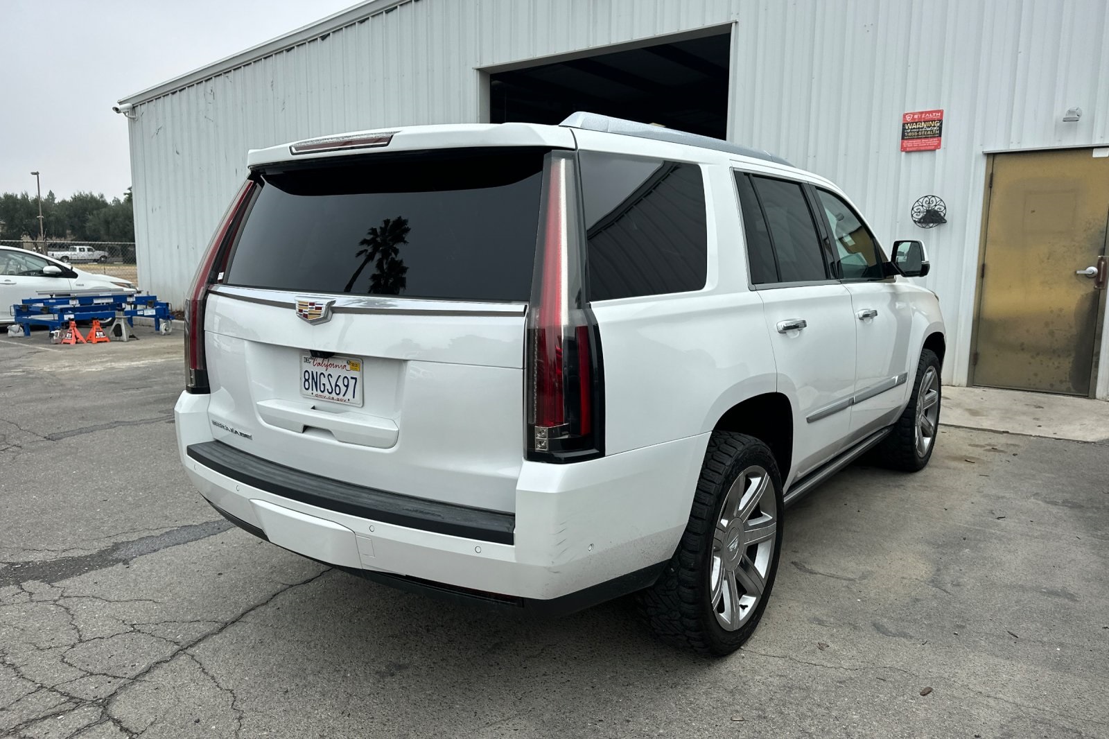 2020 Cadillac Escalade Premium Luxury photo 4