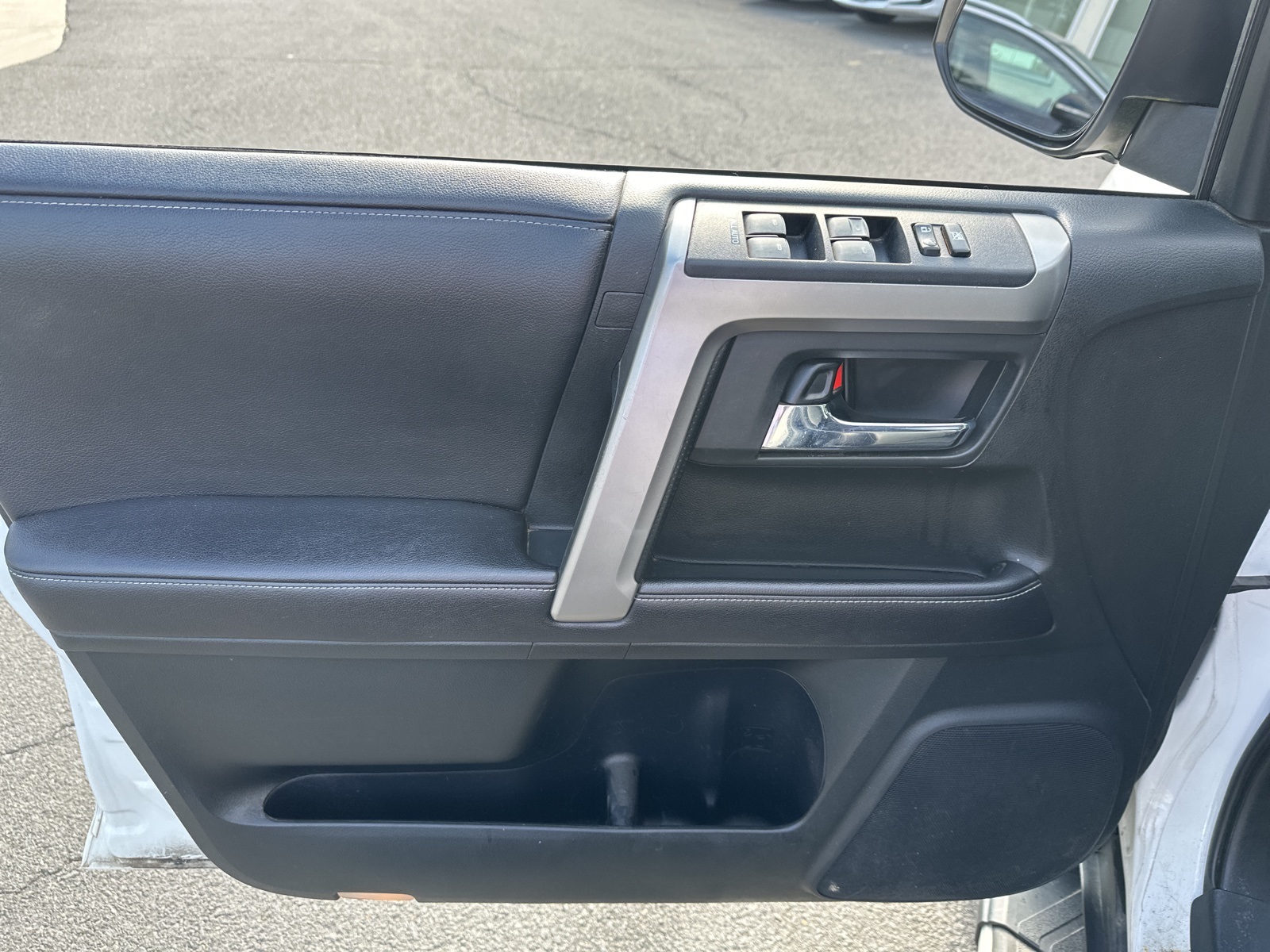 2016 Toyota 4Runner SR5 Premium 4WD photo 19