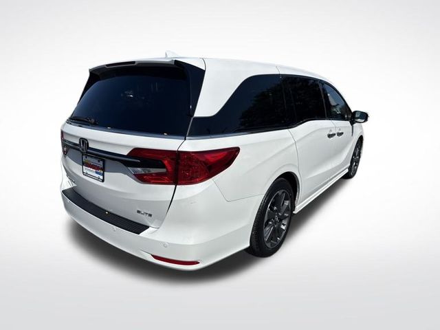 2023 Honda Odyssey Elite photo 3