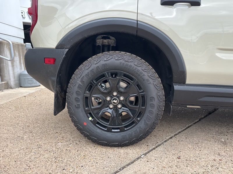 2025 Ford Bronco Sport Outer Banks photo 4