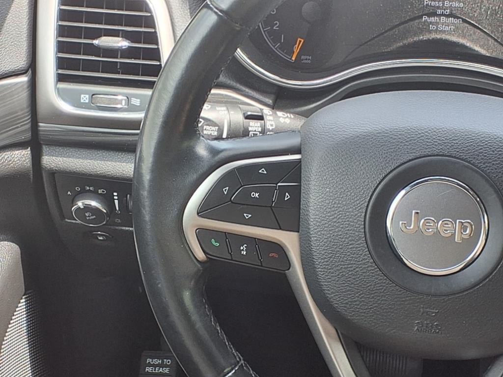 2020 Jeep Grand Cherokee Laredo E photo 13