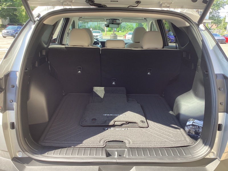 2025 Hyundai Tucson SEL Convenience photo 9