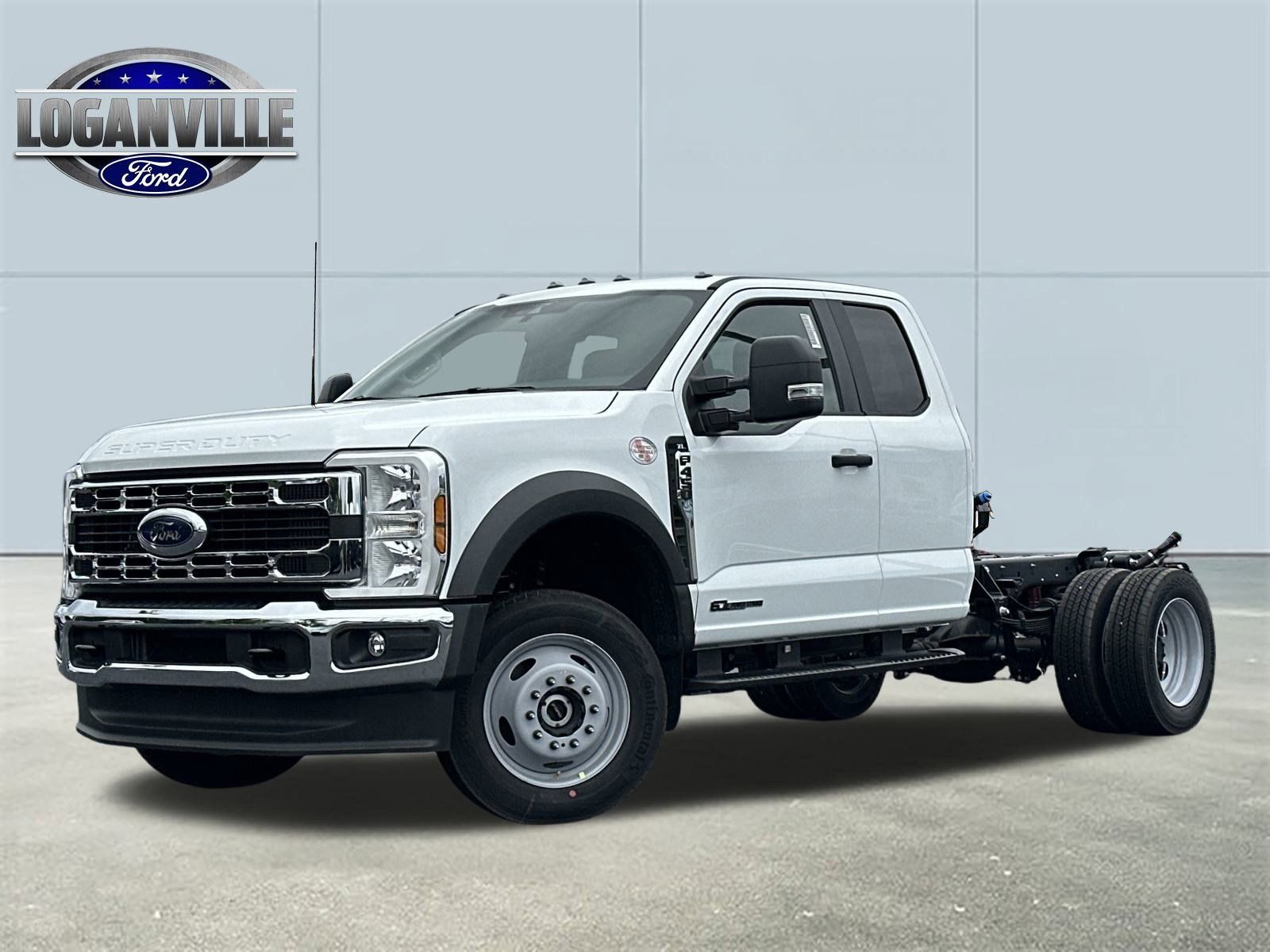 2025 Ford F-450 Super Duty Chassis Cab XL's photo