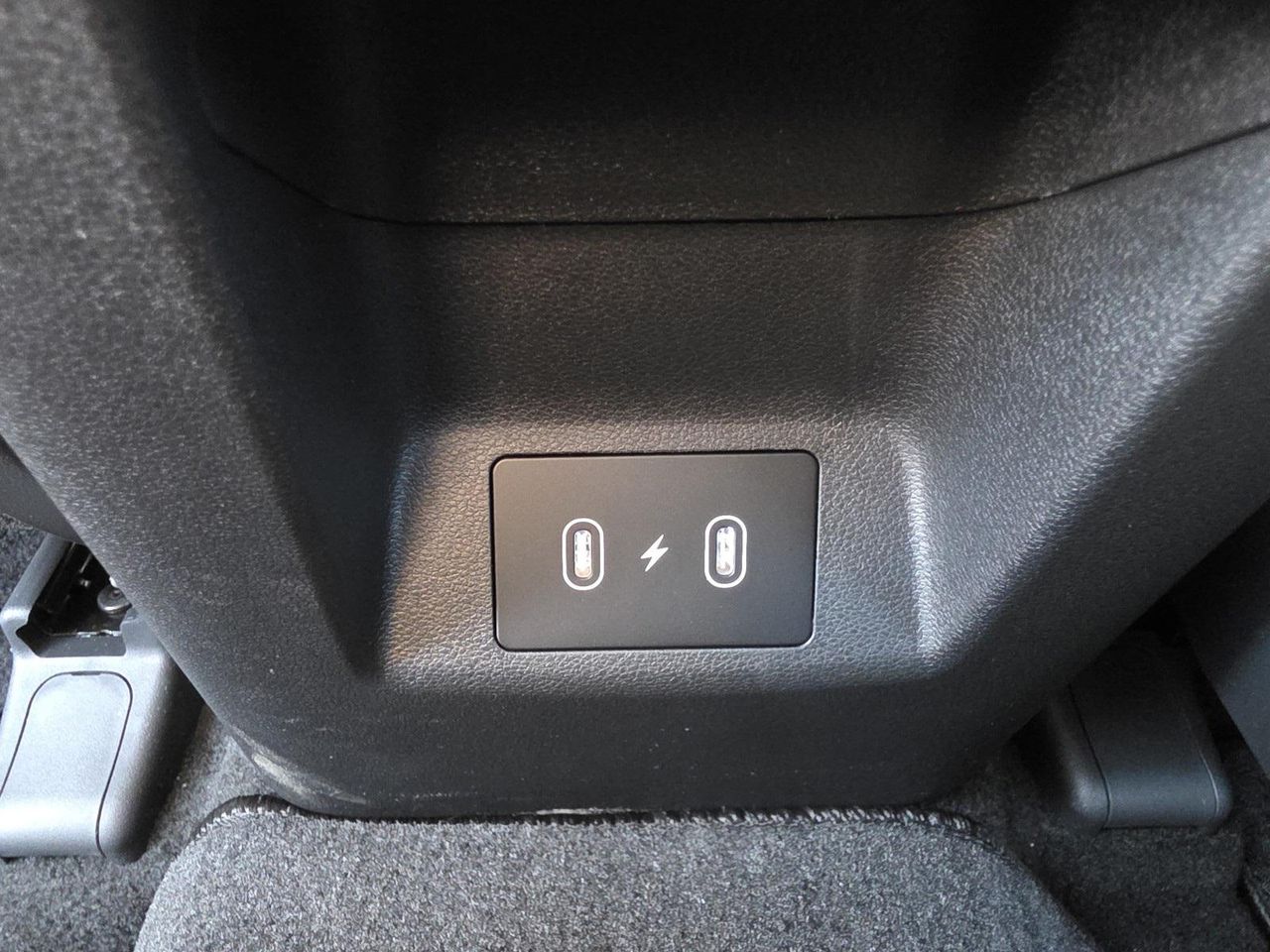 2025 Hyundai Tucson SE photo 13