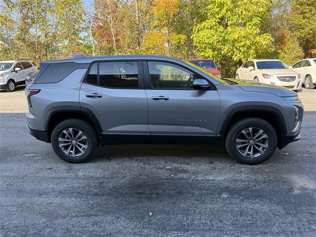 2026 Chevrolet Equinox LT photo 3