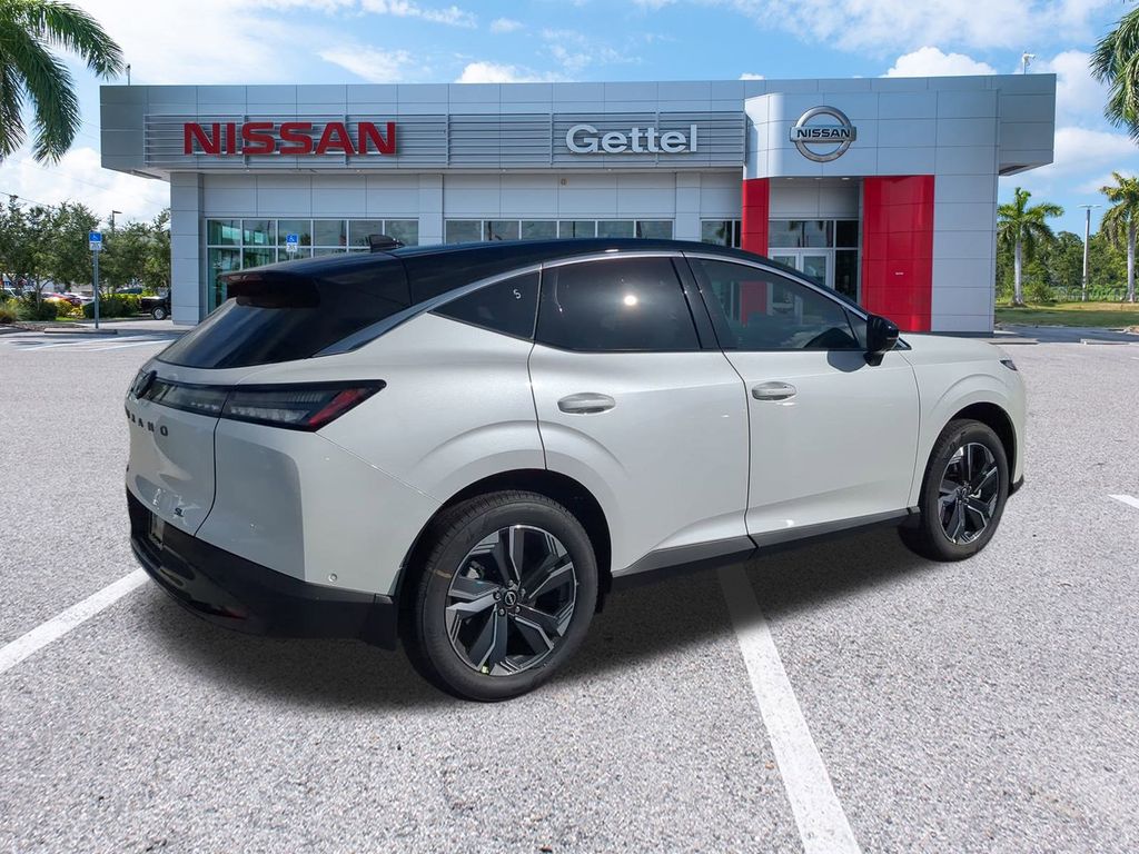 2025 Nissan Murano SL photo 3