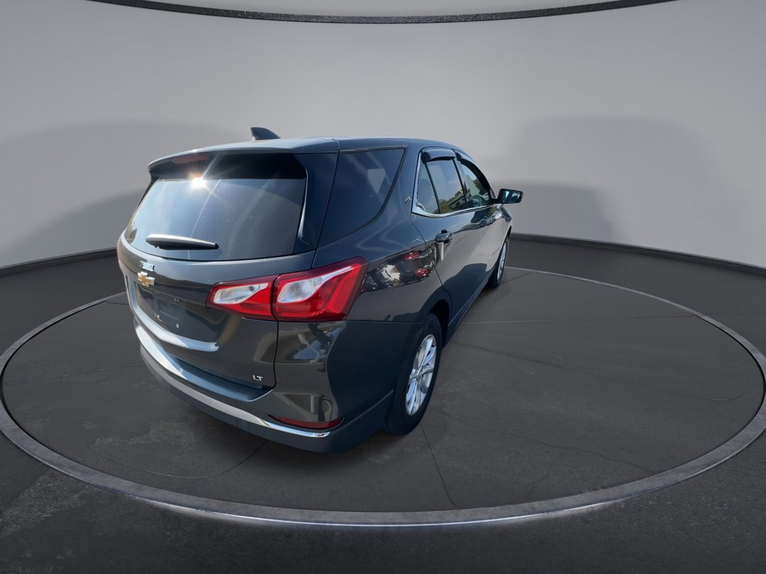 2018 Chevrolet Equinox LT photo 8