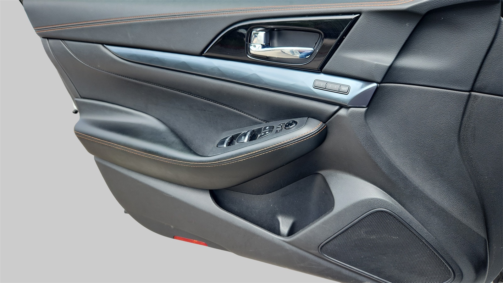 2023 Nissan Maxima SR photo 21