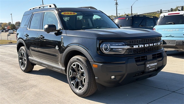 2025 Ford Bronco Sport Outer Banks's photo