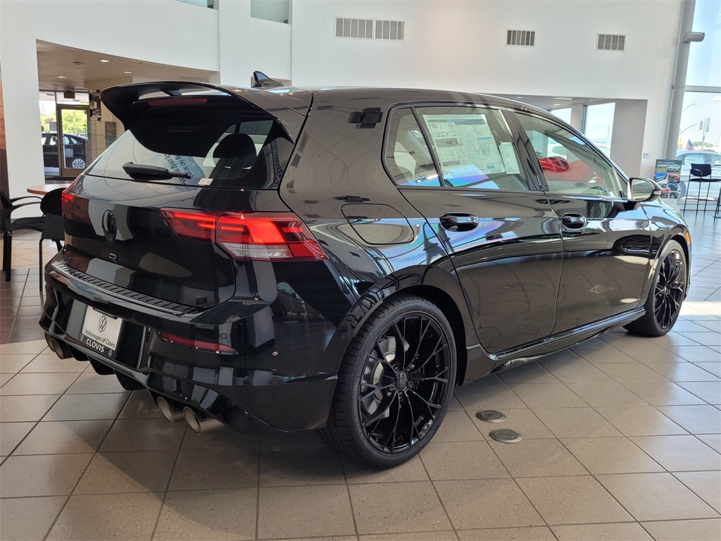 2025 Volkswagen Golf R photo 4