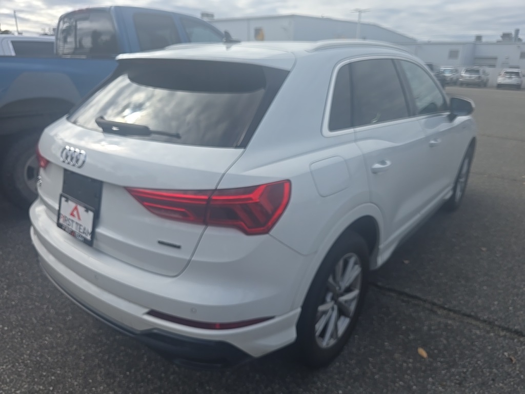 2022 Audi Q3 Premium S line photo 4