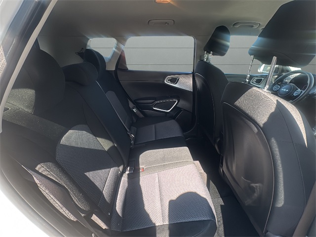 2023 Kia Soul S photo 12