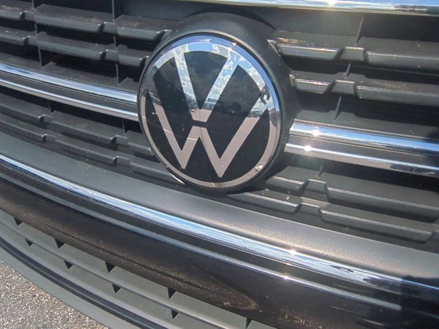 2024 Volkswagen Jetta SE photo 11