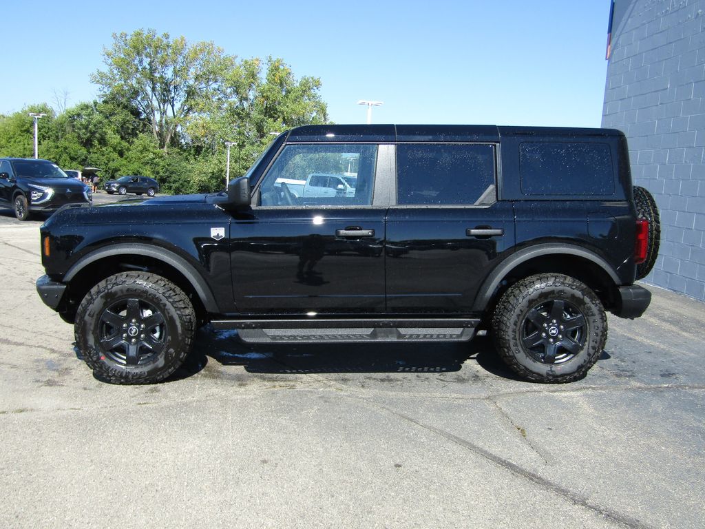 2025 Ford Bronco Big Bend photo 2