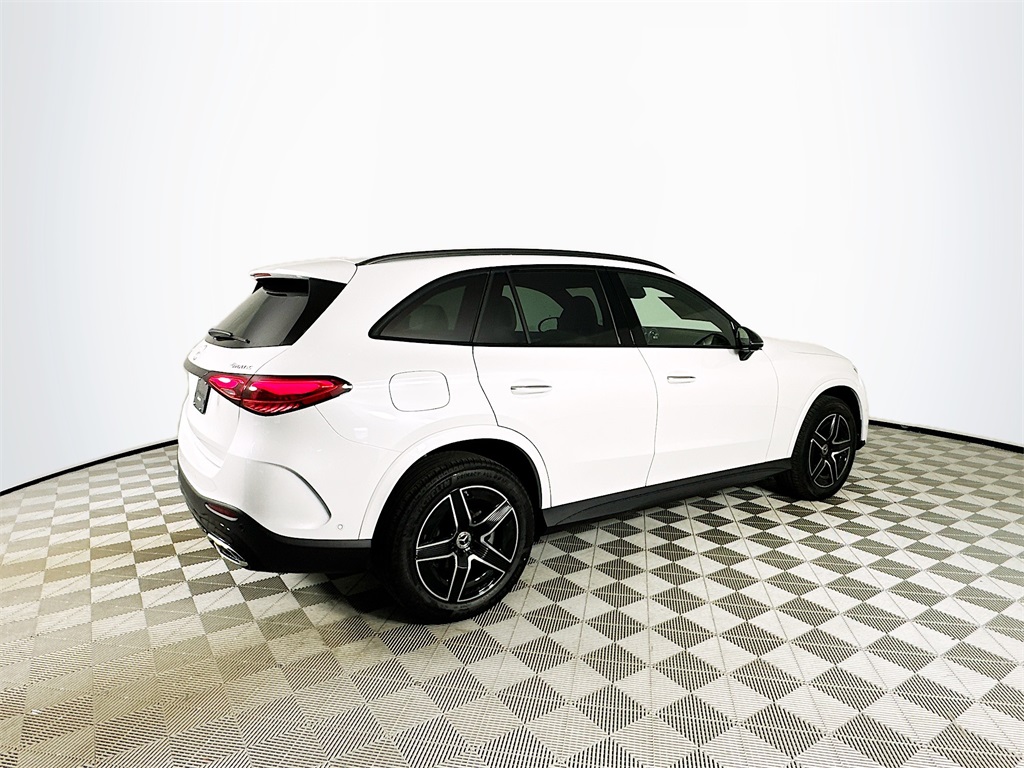 2026 Mercedes Benz GLC 300 4MATIC photo 7