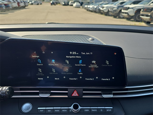 2024 Hyundai Elantra SEL photo 16