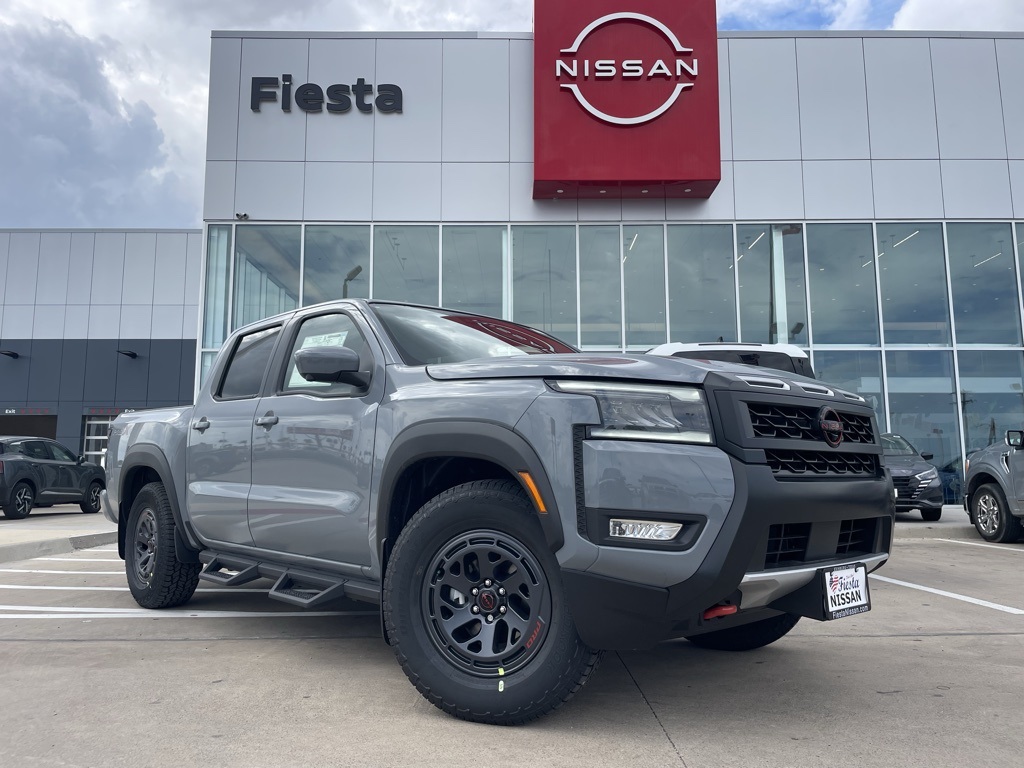 2026 Nissan Frontier PRO-X's photo