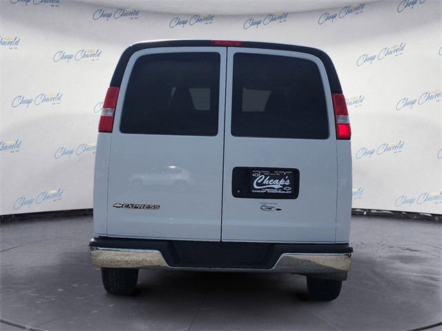2020 Chevrolet Express Passenger 3500 photo 4