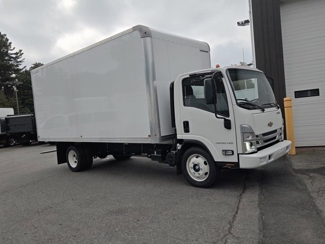 2024 Chevrolet Silverado 4500HD photo 2