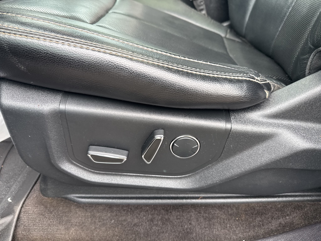2018 Ford F-150 Lariat FX4 photo 30