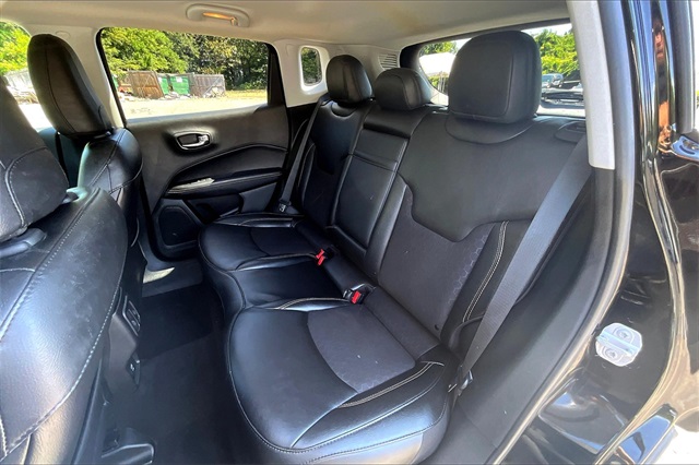 2020 Jeep Compass Latitude photo 21