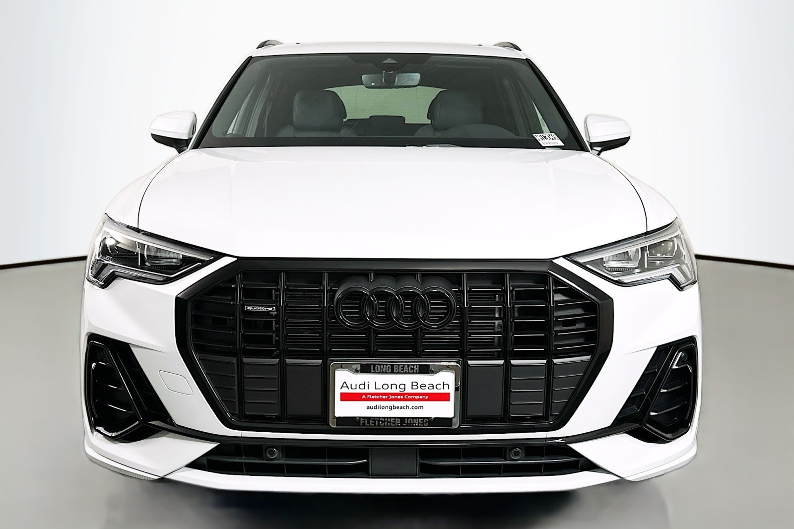 2025 Audi Q3 S line Premium photo 2