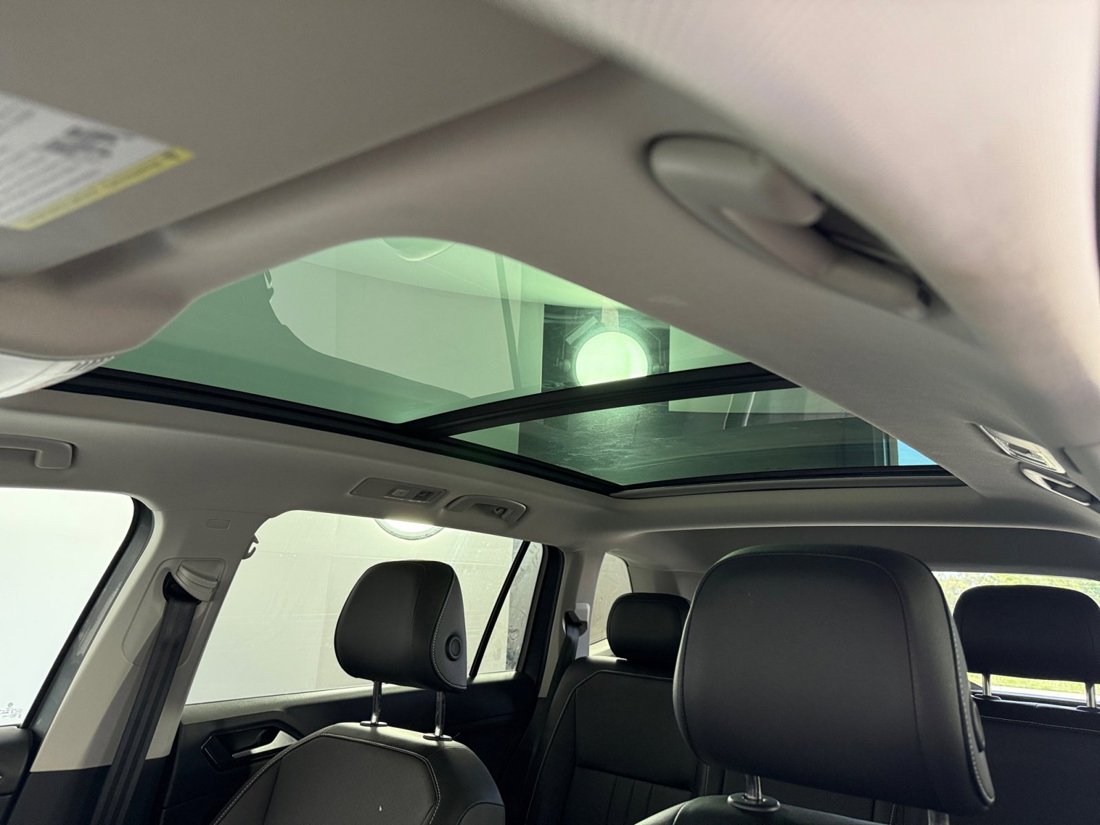 2024 Volkswagen Tiguan SE Wolfsburg Edition photo 4