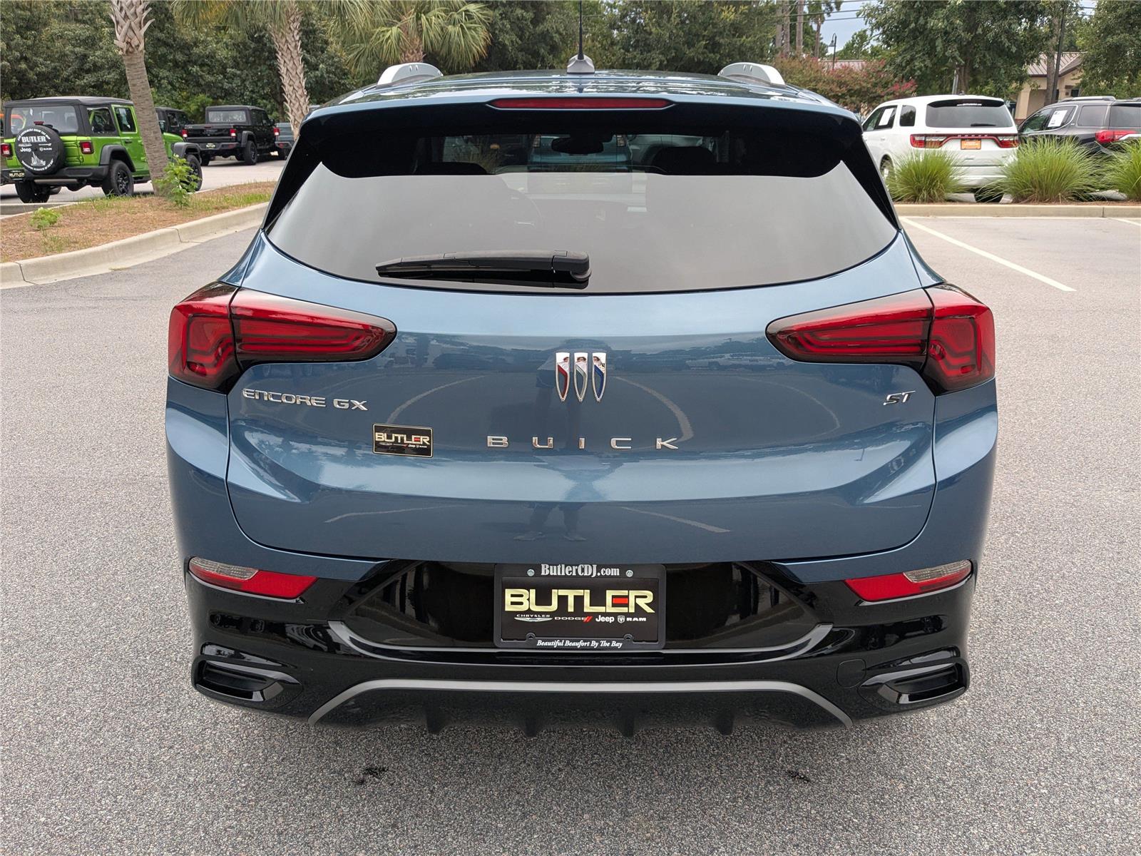 2024 Buick Encore GX Sport Touring photo 4