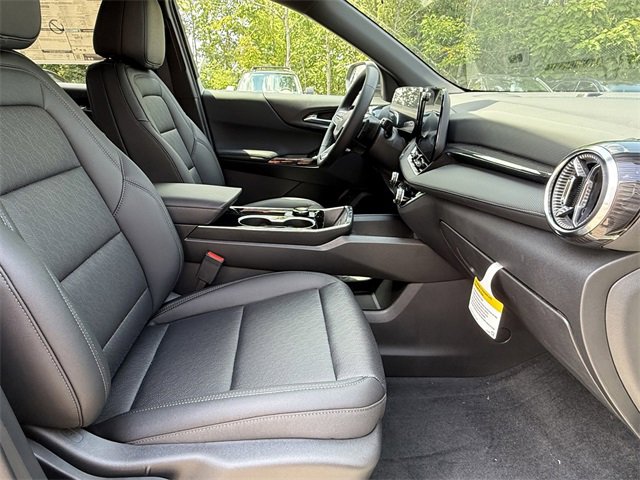 2026 Chevrolet Equinox LT photo 18