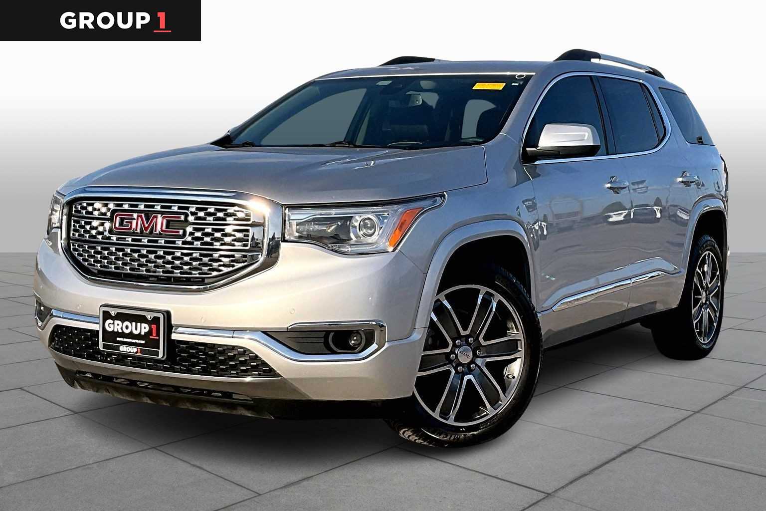 2017 GMC Acadia Denali's photo