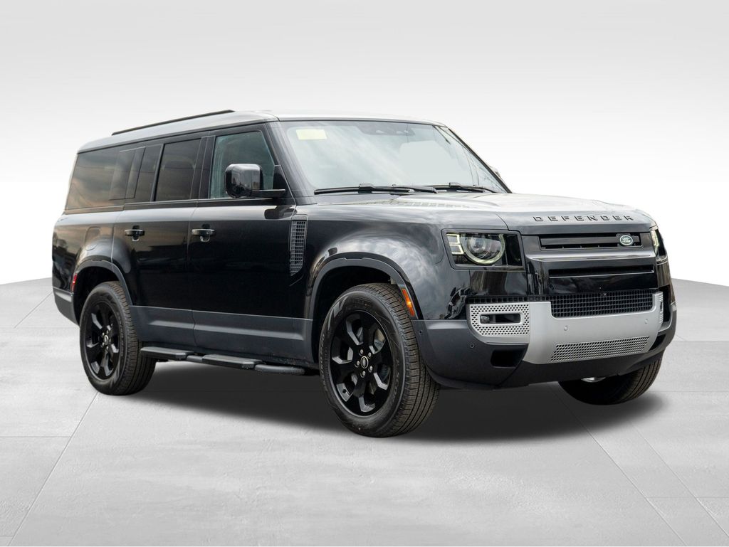 2025 Land Rover Defender 130 S photo 3