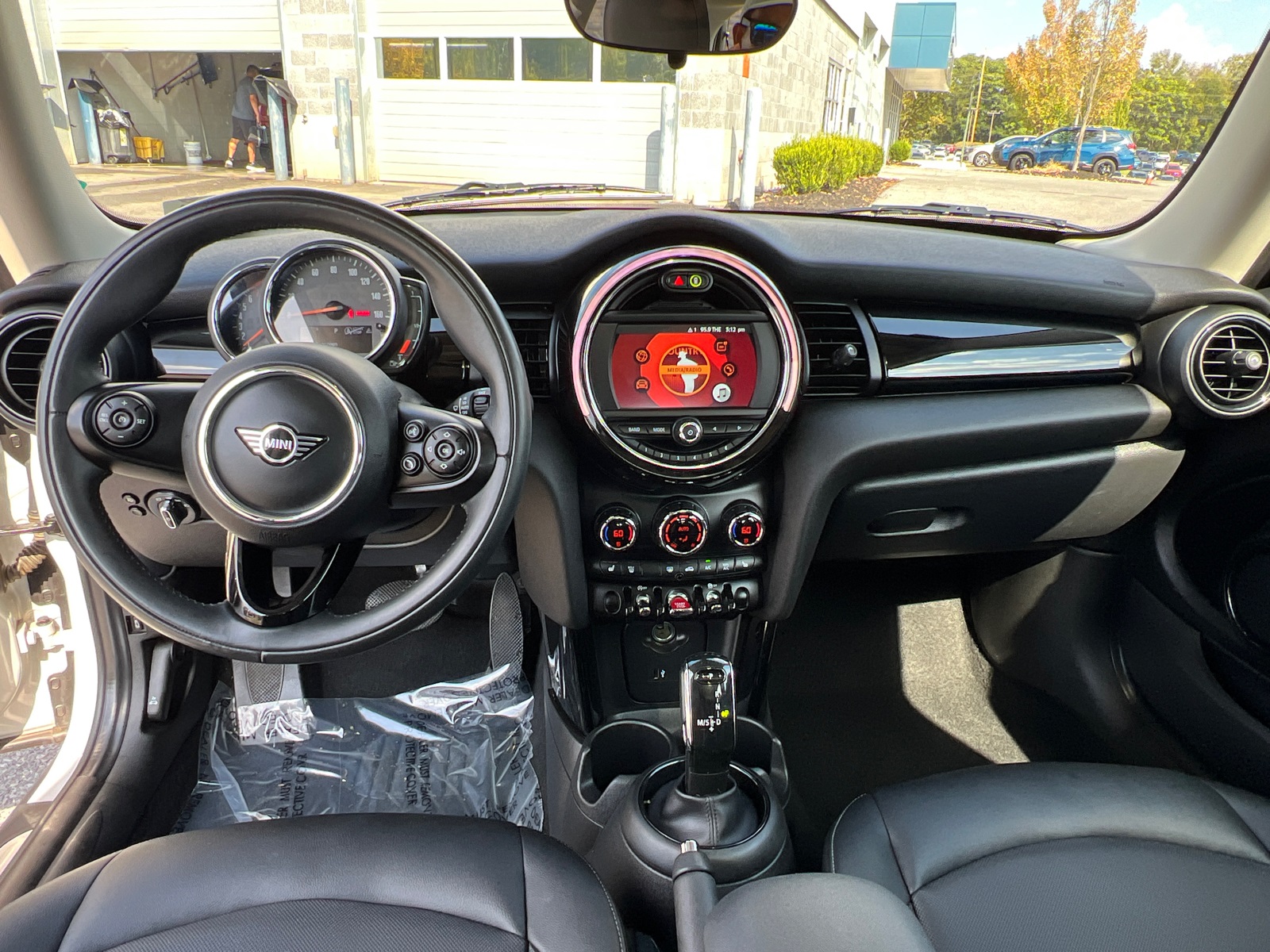 2021 Mini Cooper 2 Door Hardtop Oxford Edition photo 15