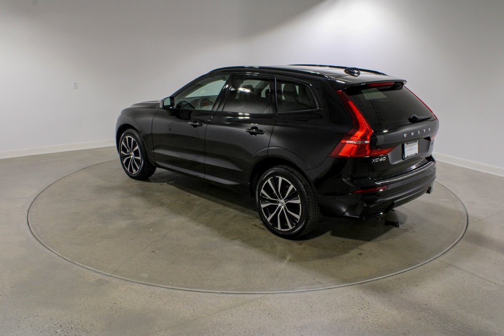 2024 Volvo XC60 B5 Plus photo 3