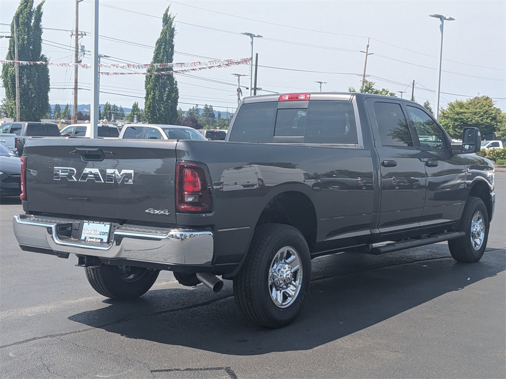 2025 Ram 3500 Tradesman photo 6
