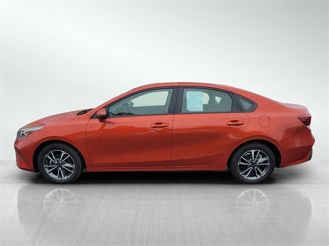2023 Kia Forte LXS photo 7