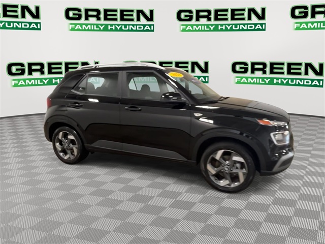 2025 Hyundai Venue SEL photo 22