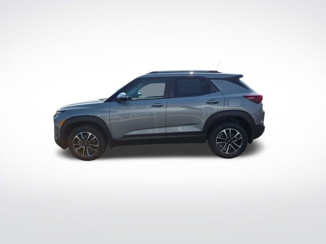 2026 Chevrolet Trailblazer LT photo 2