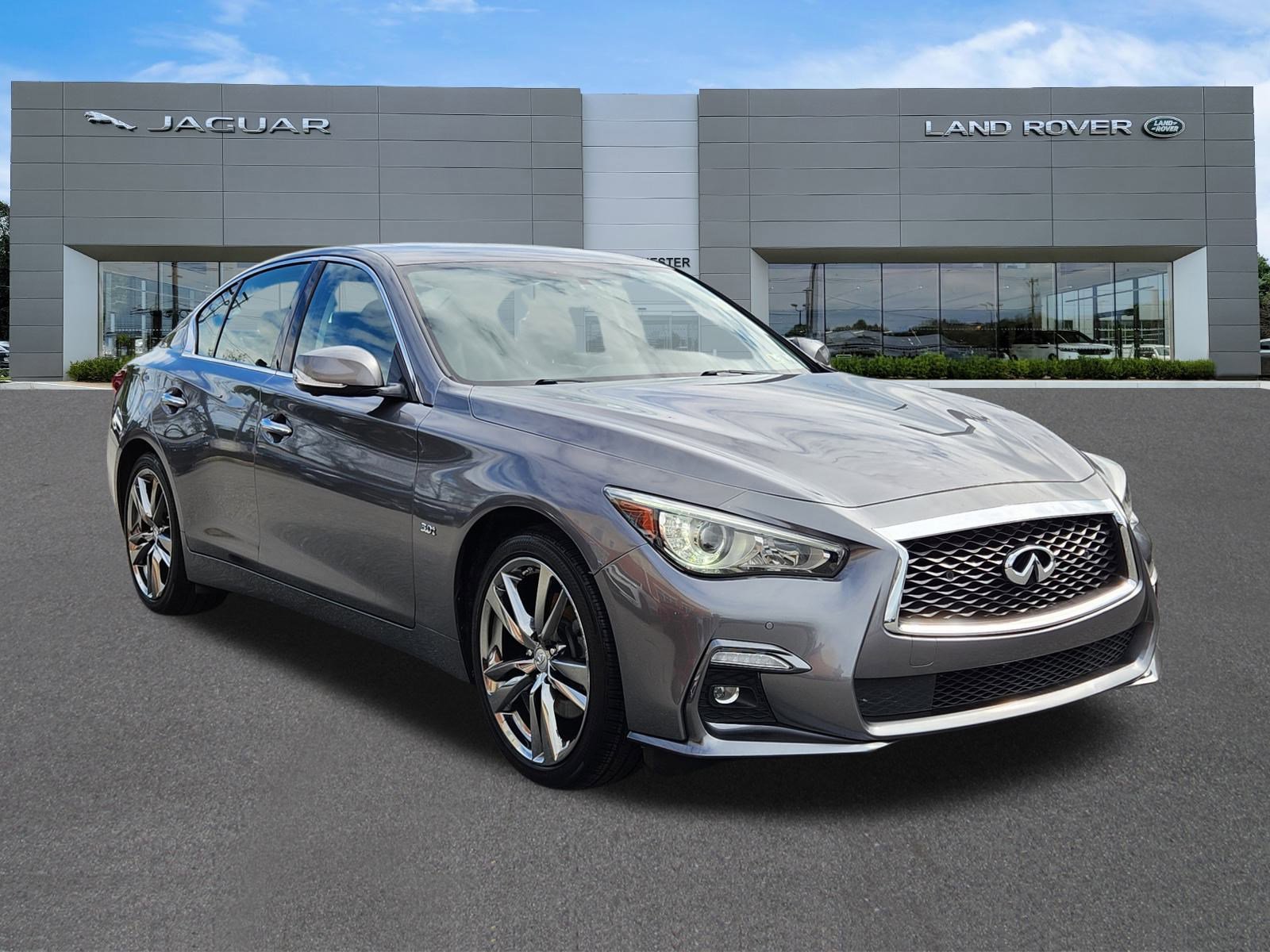 2019 Infiniti Q50 3.0t Signature Edition photo 2