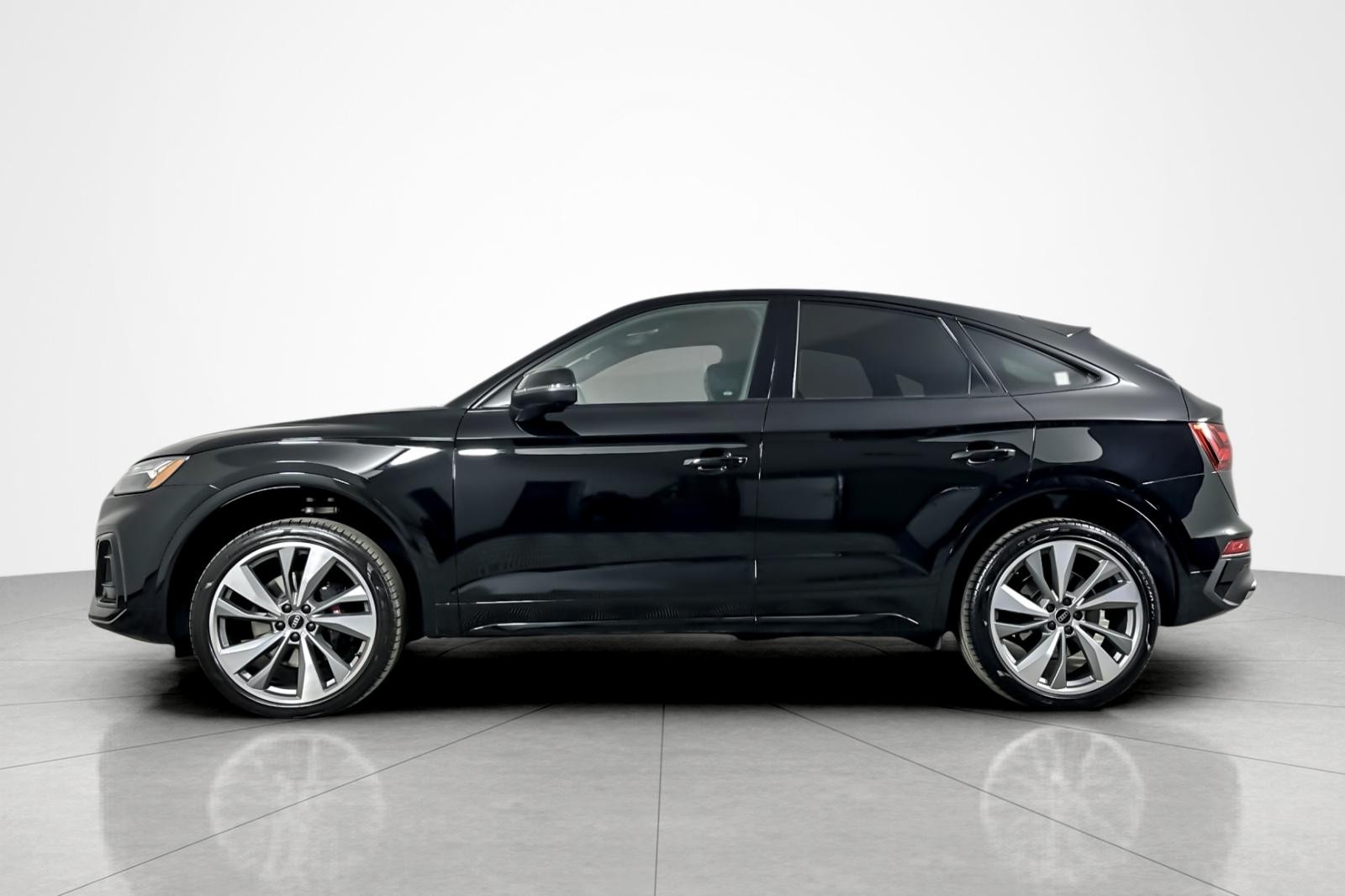 2024 Audi SQ5 Premium Plus photo 2
