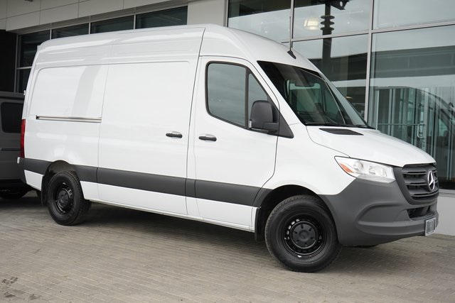 2025 Mercedes-Benz Sprinter Cargo Van Base's photo