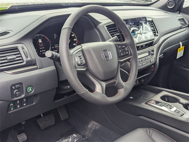 2026 Honda Ridgeline TrailSport photo 2